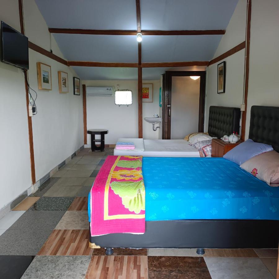 Omah Singo Stay & Resto Yogyakarta Bantul Exterior photo